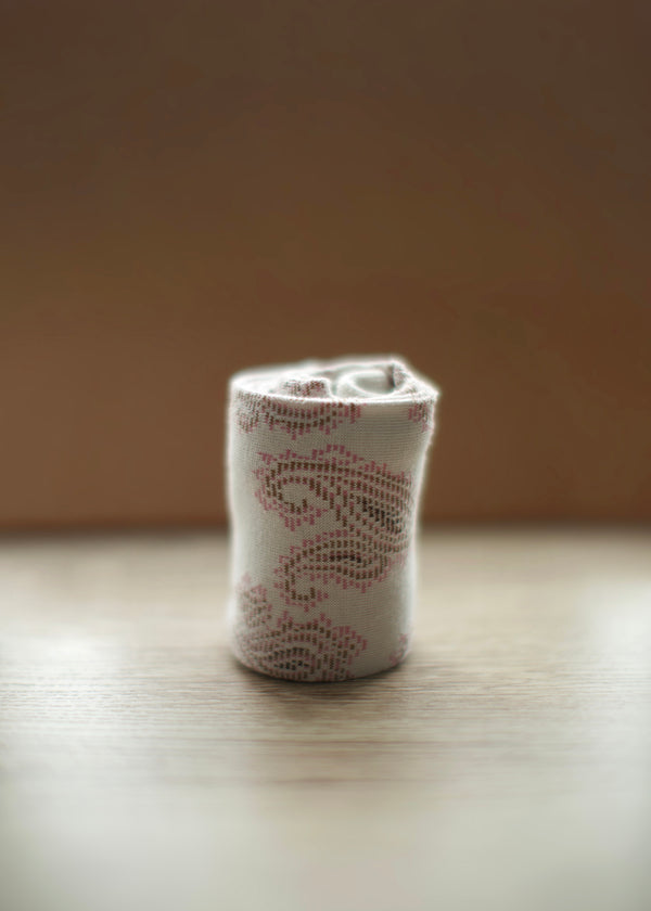 スノーペイズリーロングホーズ 【outBespokenコラボレーション】 - 靴下  Il Regalo/イルレガロ | HIGH QUALITY SOCKS