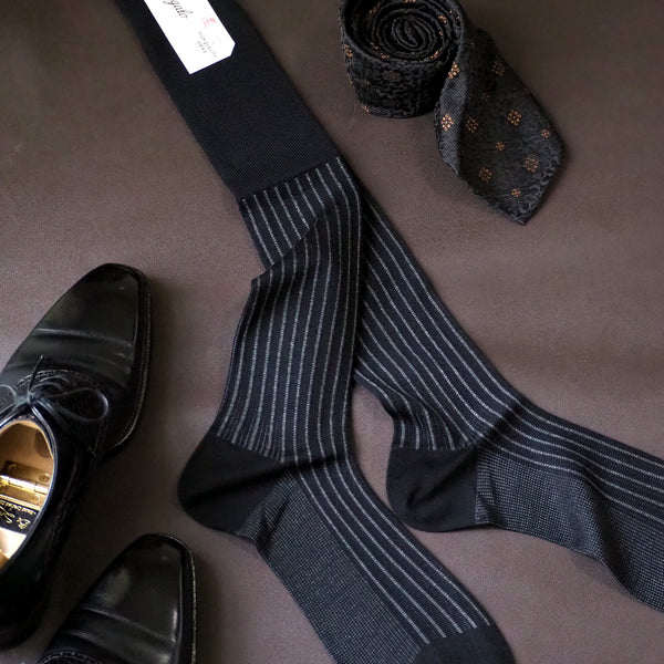 コットン&シルクストライプロングホーズ - 靴下 Il Regalo/イルレガロ | HIGH QUALITY SOCKS