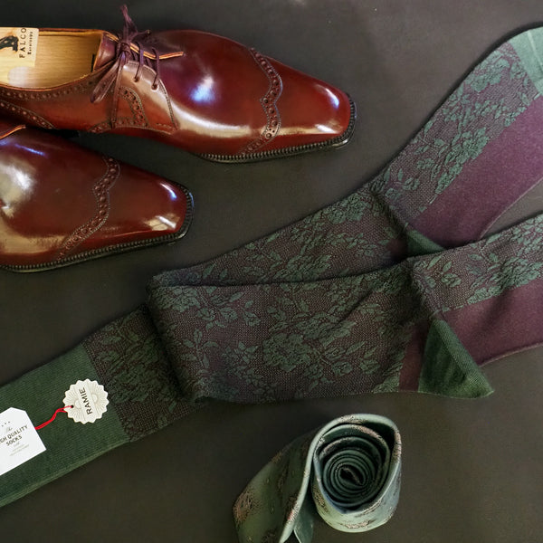 ラミーフローラルロングホーズ - 靴下 Il Regalo/イルレガロ | HIGH QUALITY SOCKS